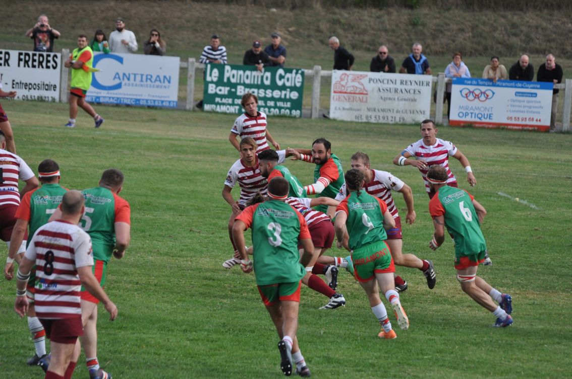 20231014 ASM 24 - 44 Pays du Medoc. Déconvenue face à une équipe qui restait sur e médiocres résulats et malgré un lever de rideau prometteur de la réserve victorieuse (26 à 17). Défense friable en première mi-temps, puis quelques mouvements offensifs en deuxième qui atténuent le score. 
