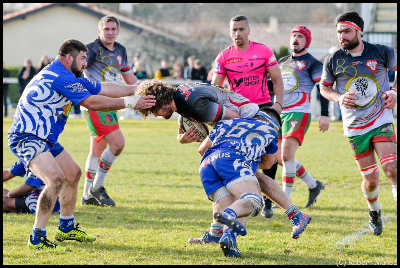 Ferrari soutenu par Lorenzato et Claverie