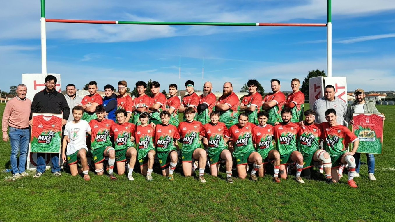 L'ASM RESERVE 2026 et son nouveau maillot offert par Sarl Dezen-Agri-Mat 47